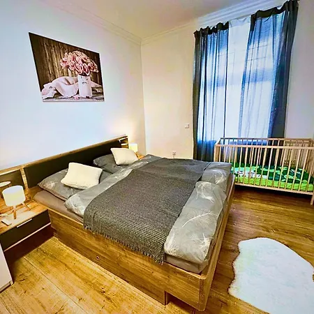 Mola Apartments-stilvolle Altstadtwohnung- Seilersee-5 Personen-terrasse-grill-gratis Wlan Lägenhet