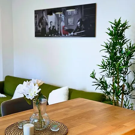 Mola Apartments-stilvolle Altstadtwohnung- Seilersee-5 Personen-terrasse-grill-gratis Wlan Lägenhet Iserlohn