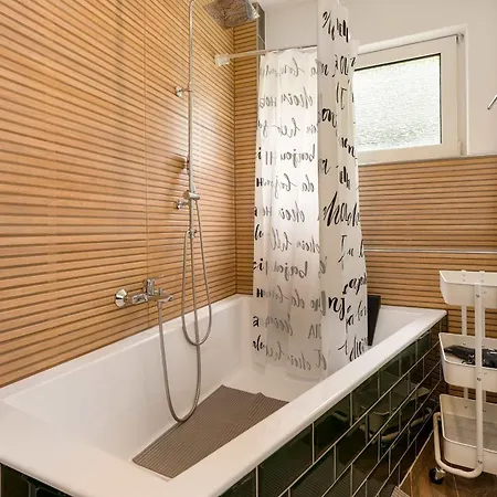 Mola Apartments-stilvolle Altstadtwohnung- Seilersee-5 Personen-terrasse-grill-gratis Wlan Apartmán