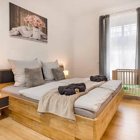 Mola Apartments-stilvolle Altstadtwohnung- Seilersee-5 Personen-terrasse-grill-gratis Wlan Apartmán Iserlohn