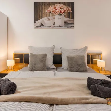 Mola Apartments-stilvolle Altstadtwohnung- Seilersee-5 Personen-terrasse-grill-gratis Wlan