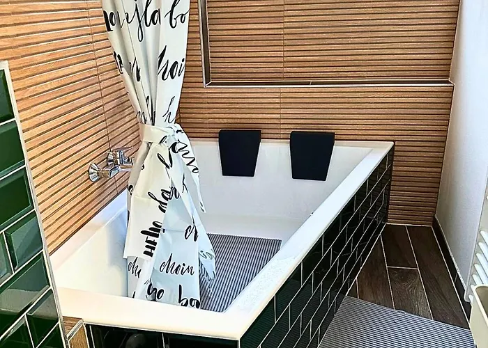 Appartement Mola Apartments-stilvolle Altstadtwohnung- Seilersee-5 Personen-terrasse-grill-gratis Wlan